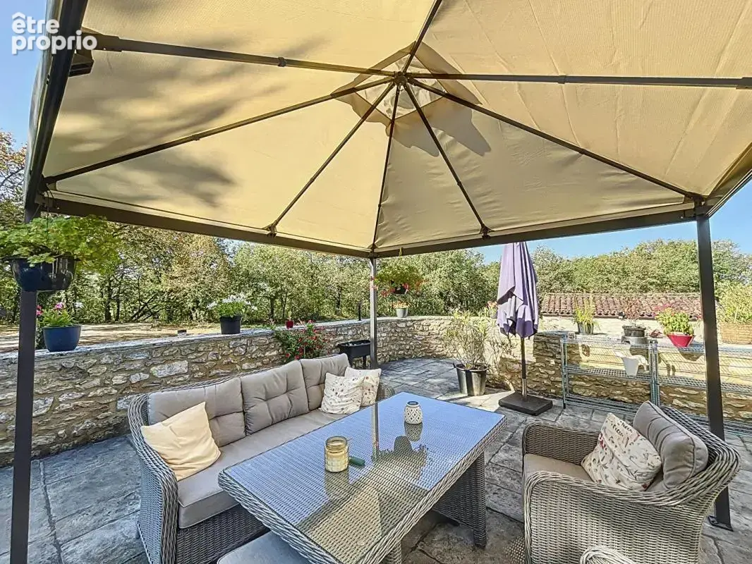 Domaine Gourdon avec piscine sur 13.5 hectares de terrain - photo 16