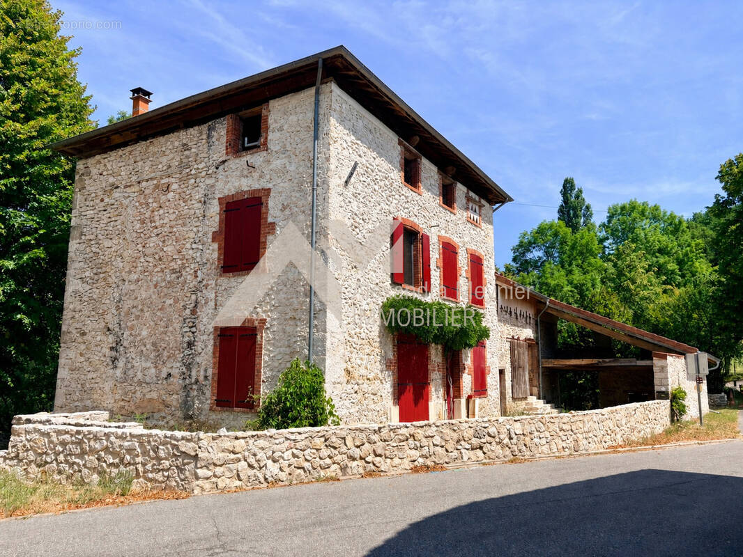 Maison à ROCHECHINARD