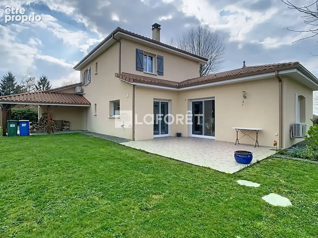Photo Maison à Veyrac au prix de 349 900€
