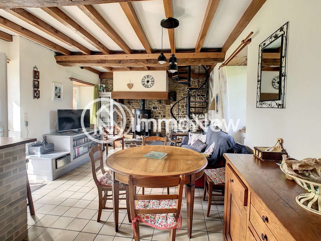 propriété de charme /Le Val Saint Père/ 6 Logements, 3.5 hectares - photo 5