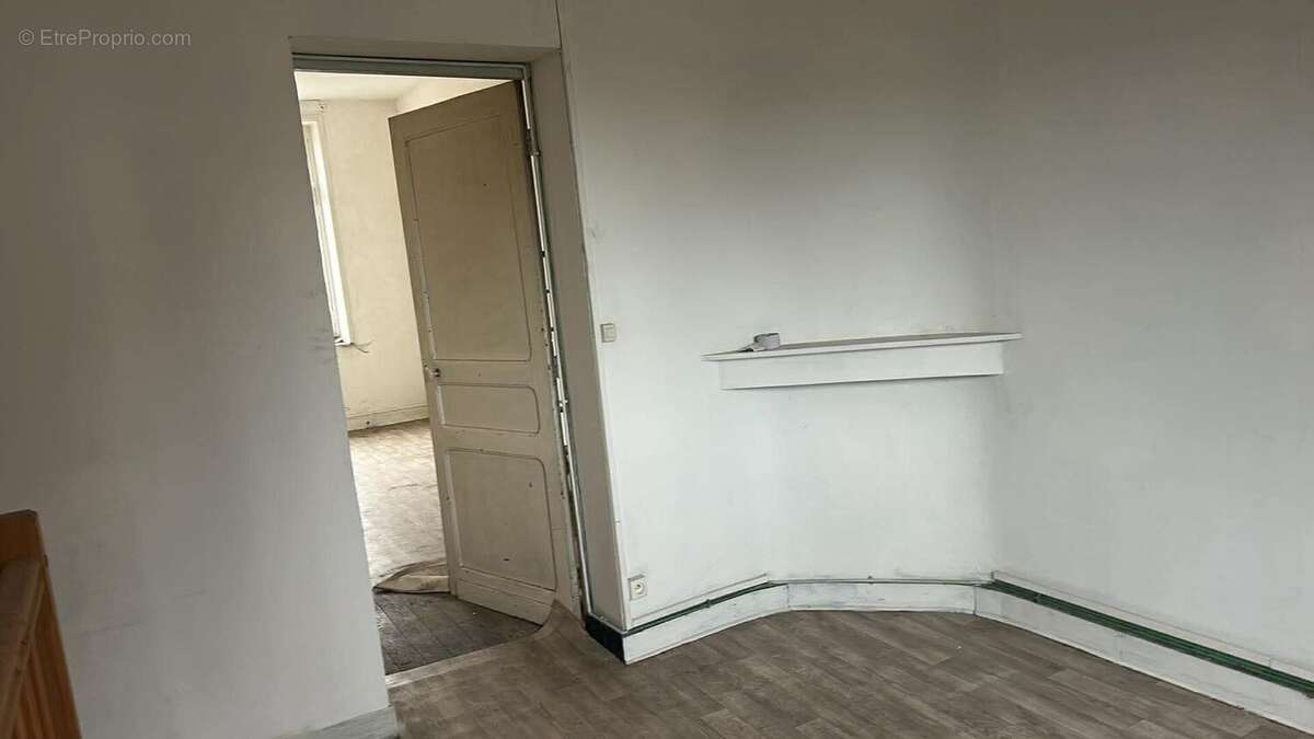 Commerce 70 m² à Valenciennes  - photo 3