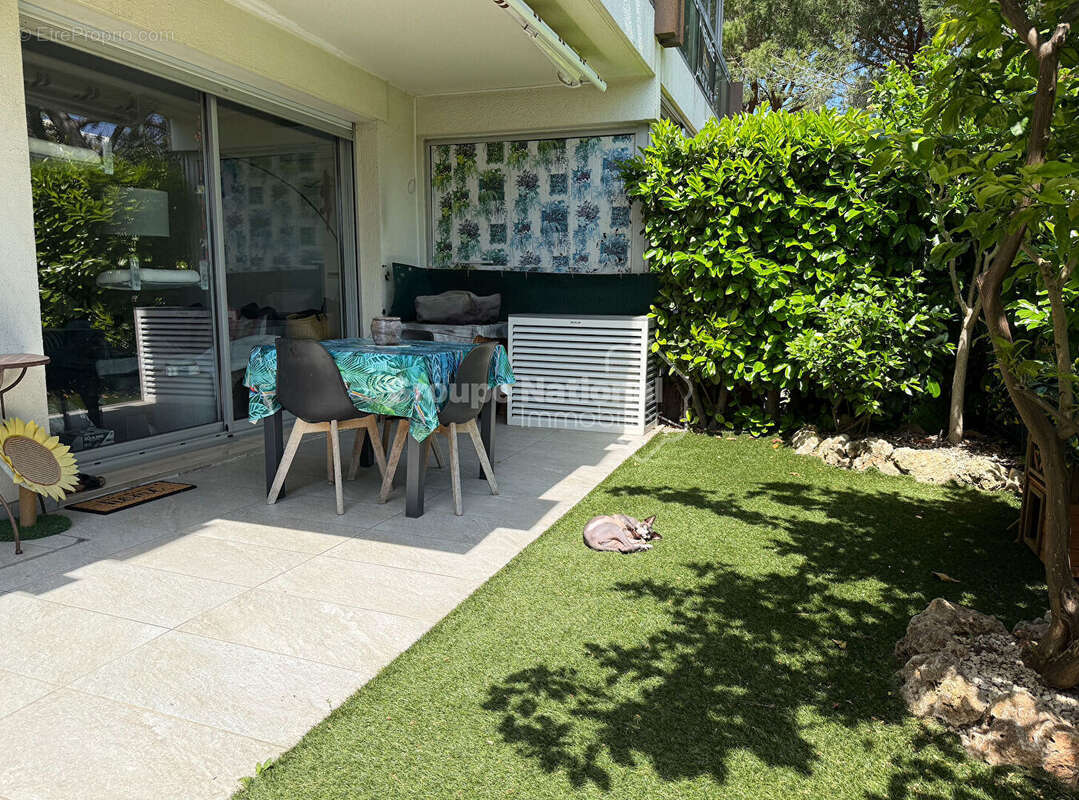 Appartement à MANDELIEU-LA-NAPOULE