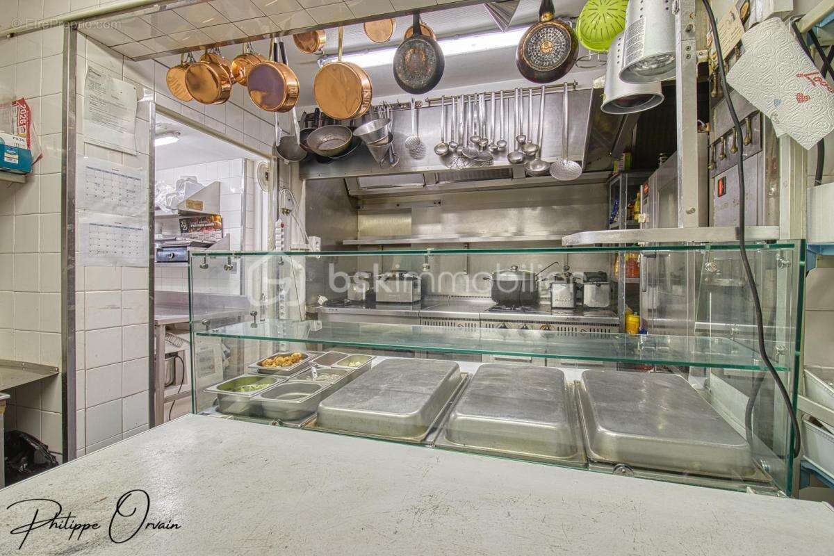 Commerce à VARREDDES