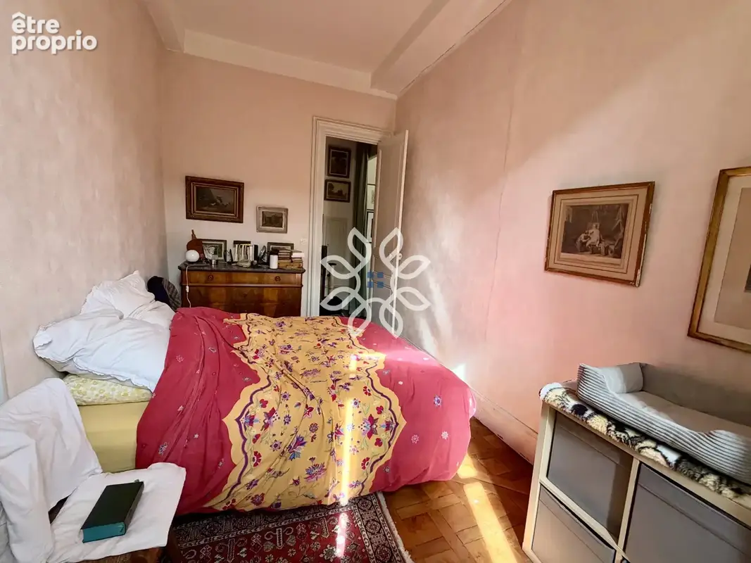 Appartement de caractère au cœur historique de Brioude, à deux pas de la Basilique - photo 9