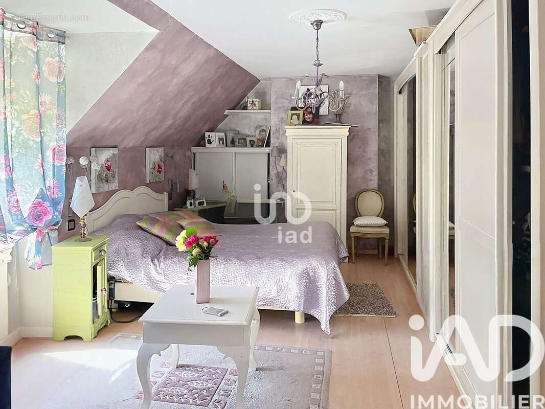 Maison 123 m² à Estreelles  - photo 7