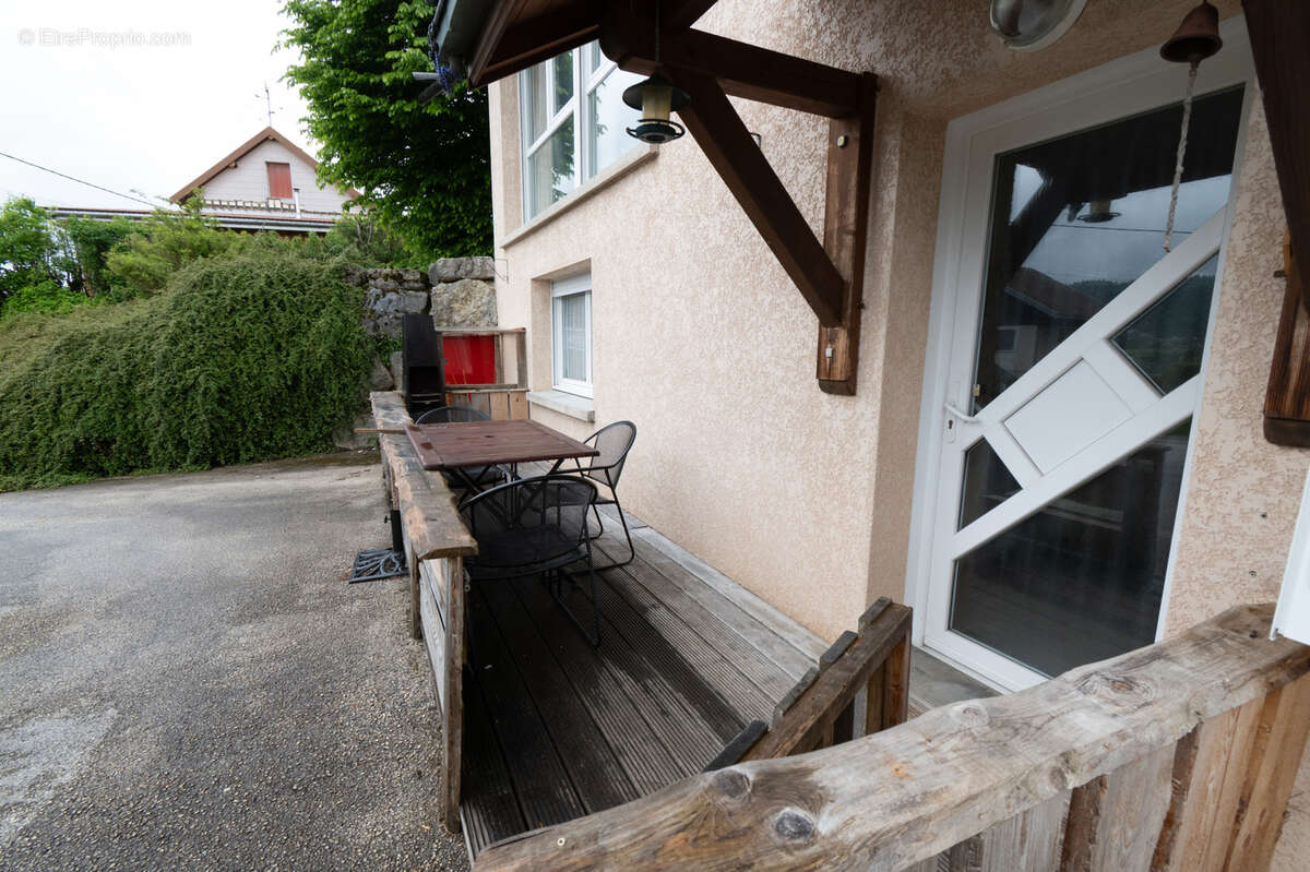 Maison à SAINT-POINT-LAC