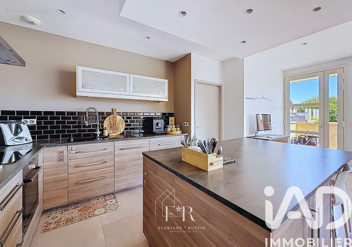 Photo 5 - Maison à LE PONTET