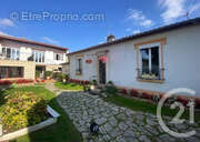 Maison à SAINT-MAUR-DES-FOSSES