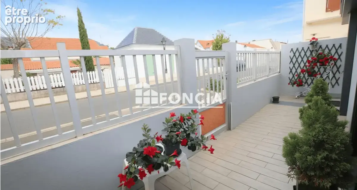 Châtelaillon-Plage, vous rêvez d'une maison à 100m env de la plage et à proximité des commerces et des transports - photo 11