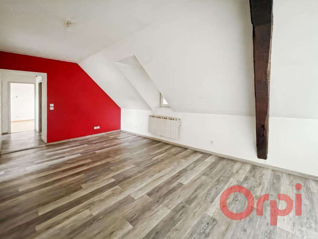 Appartement à SAINT-AMAND-MONTROND