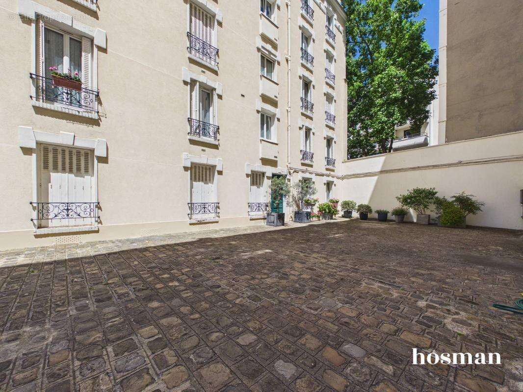 Appartement à ISSY-LES-MOULINEAUX
