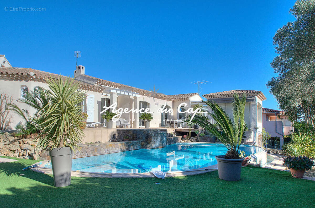 Maison à FREJUS