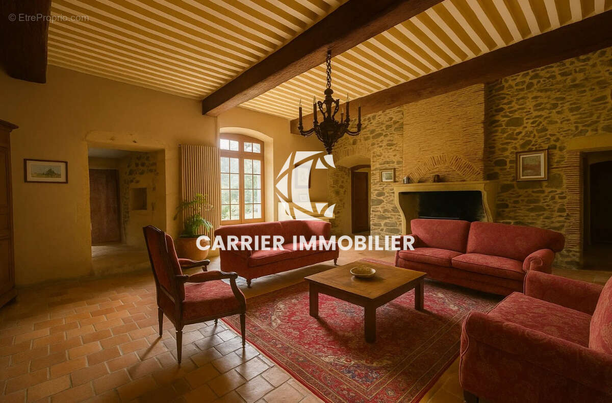 Maison à BRULLIOLES
