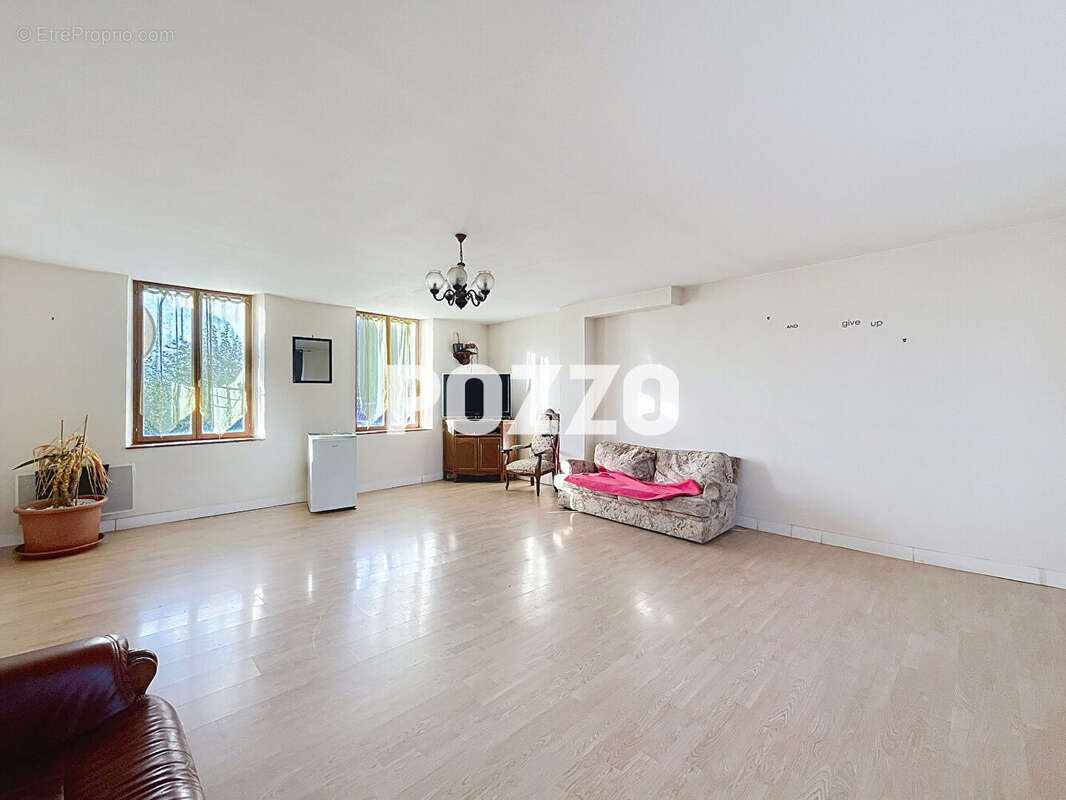 Maison à SILLY-EN-GOUFFERN