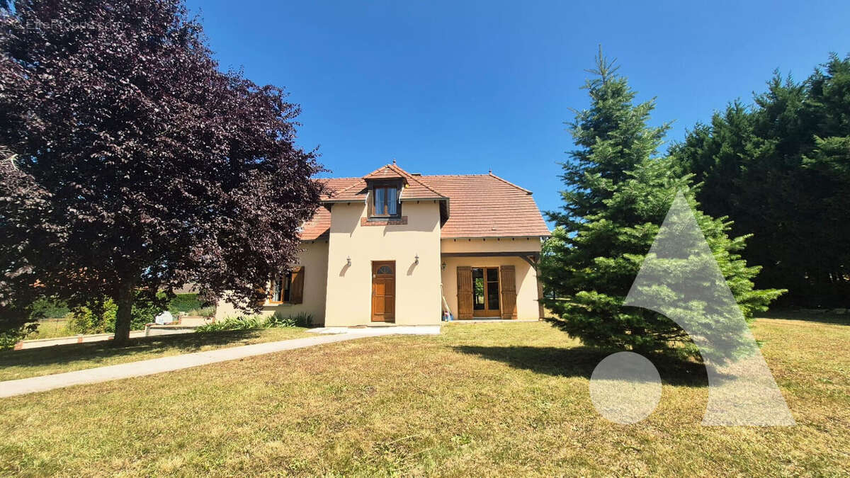 Maison à BAR-SUR-SEINE