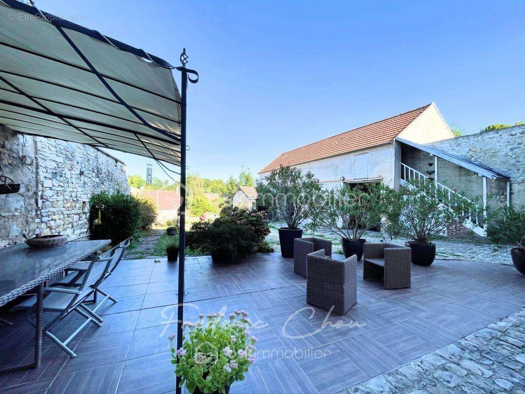 Maison à NANTEUIL-LE-HAUDOUIN