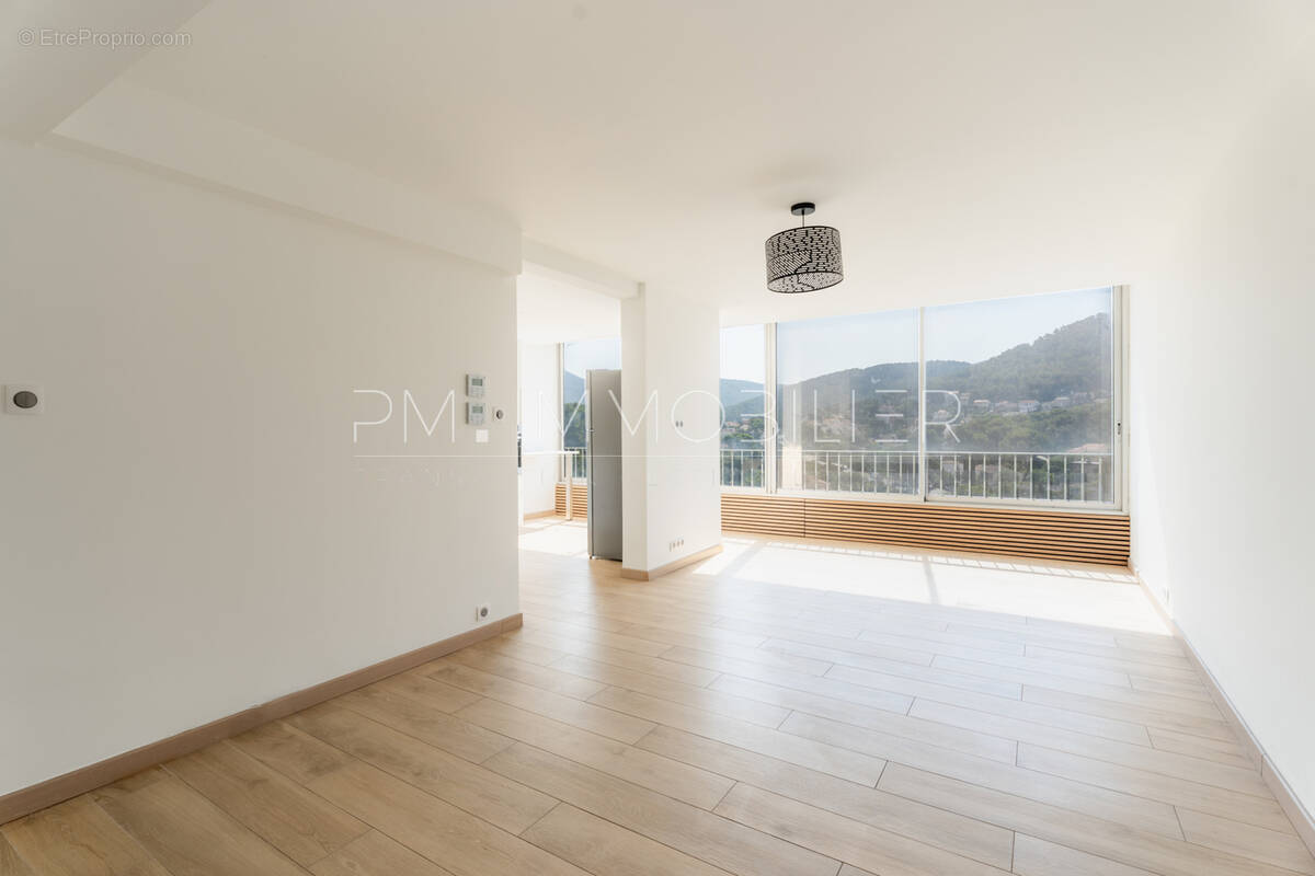 Appartement à MARSEILLE-9E