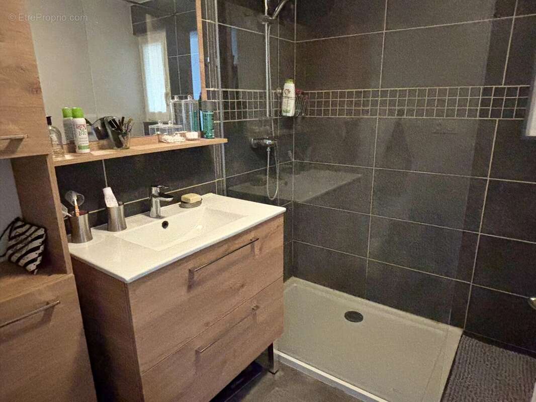 Maison à ROQUEBRUNE-SUR-ARGENS