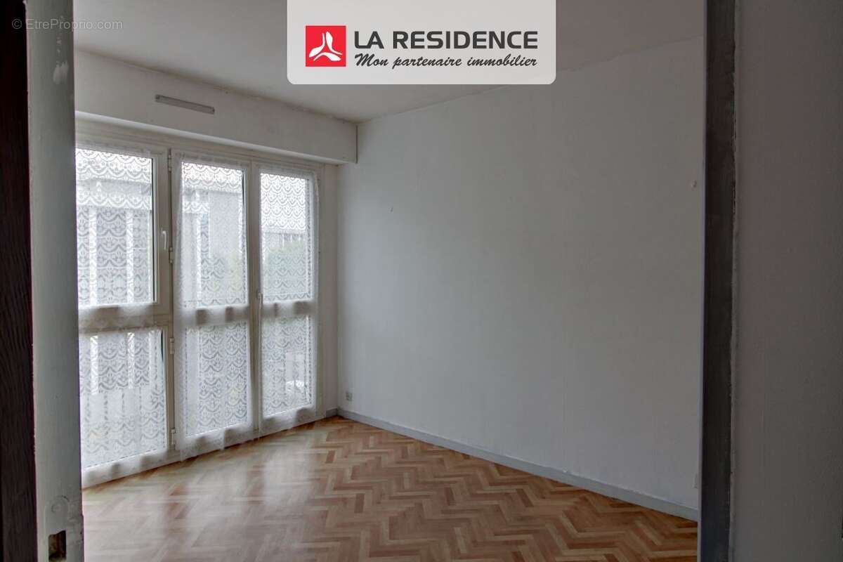 Appartement à LES MUREAUX