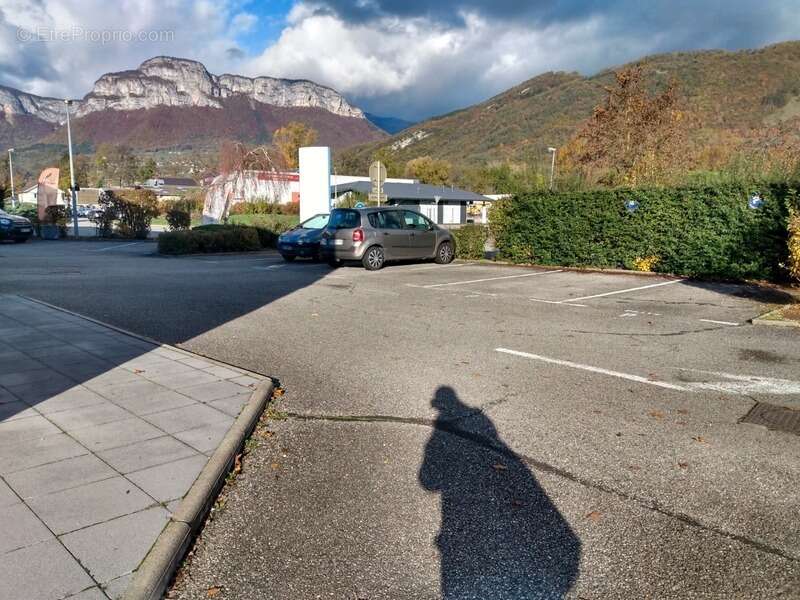 Dpt Savoie (73), à vendre CHALLES LES EAUX Ateliers et Bureaux - photo 4
