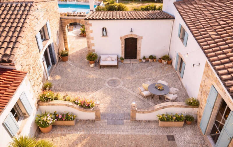 Maison à AIGUES-VIVES