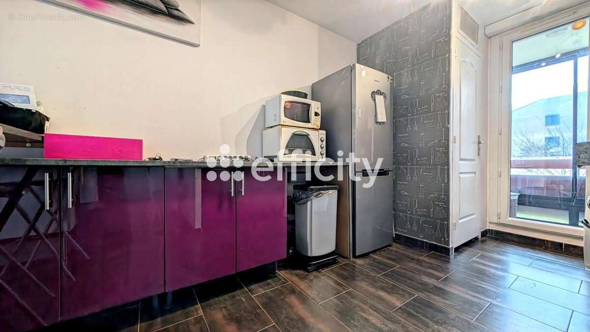 Appartement à LOGNES