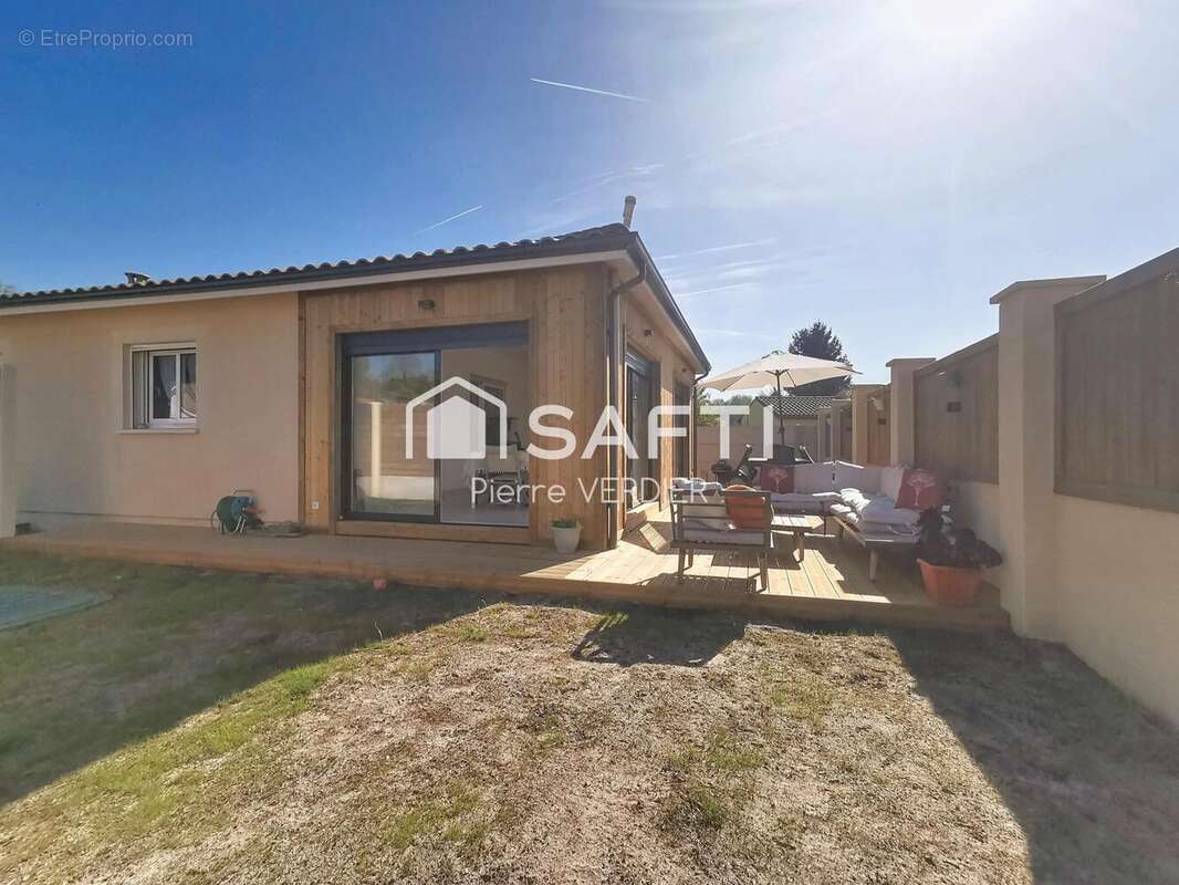 Photo 2 - Maison à BOURG