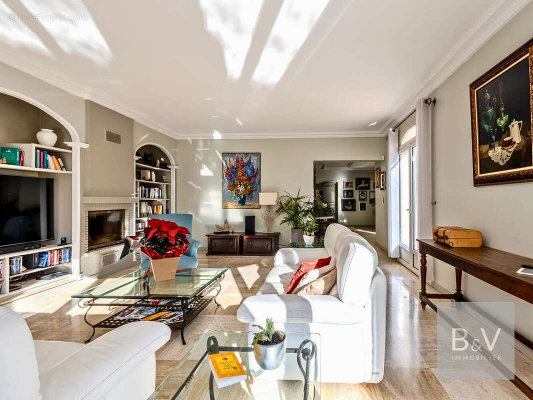 Maison à MOUANS-SARTOUX