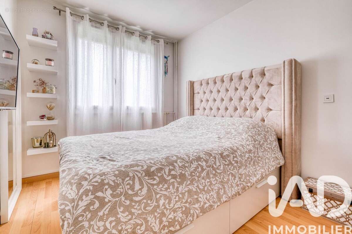 Photo 2 - Appartement à LIVRY-GARGAN