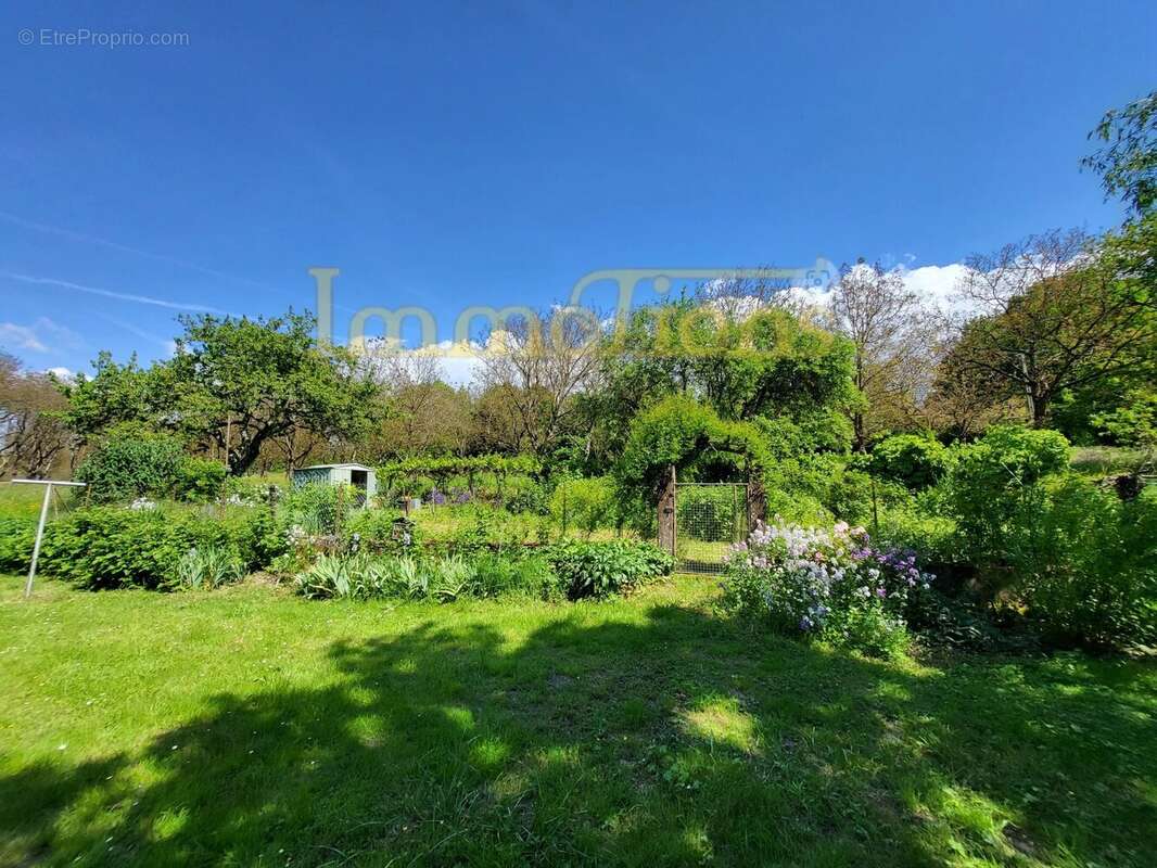 Maison à NOTRE-DAME-DE-L&#039;OSIER