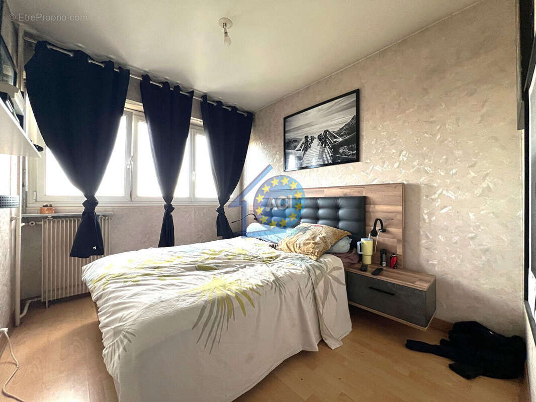 Appartement à MANTES-LA-VILLE