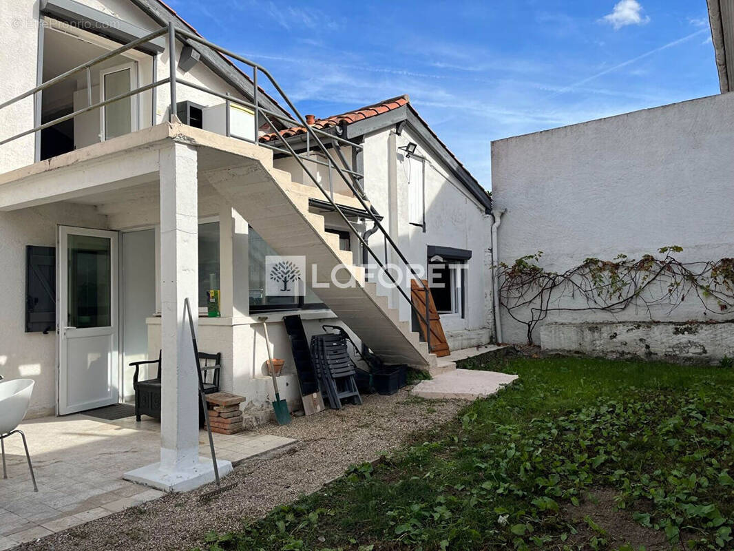 Maison à CASTELSARRASIN