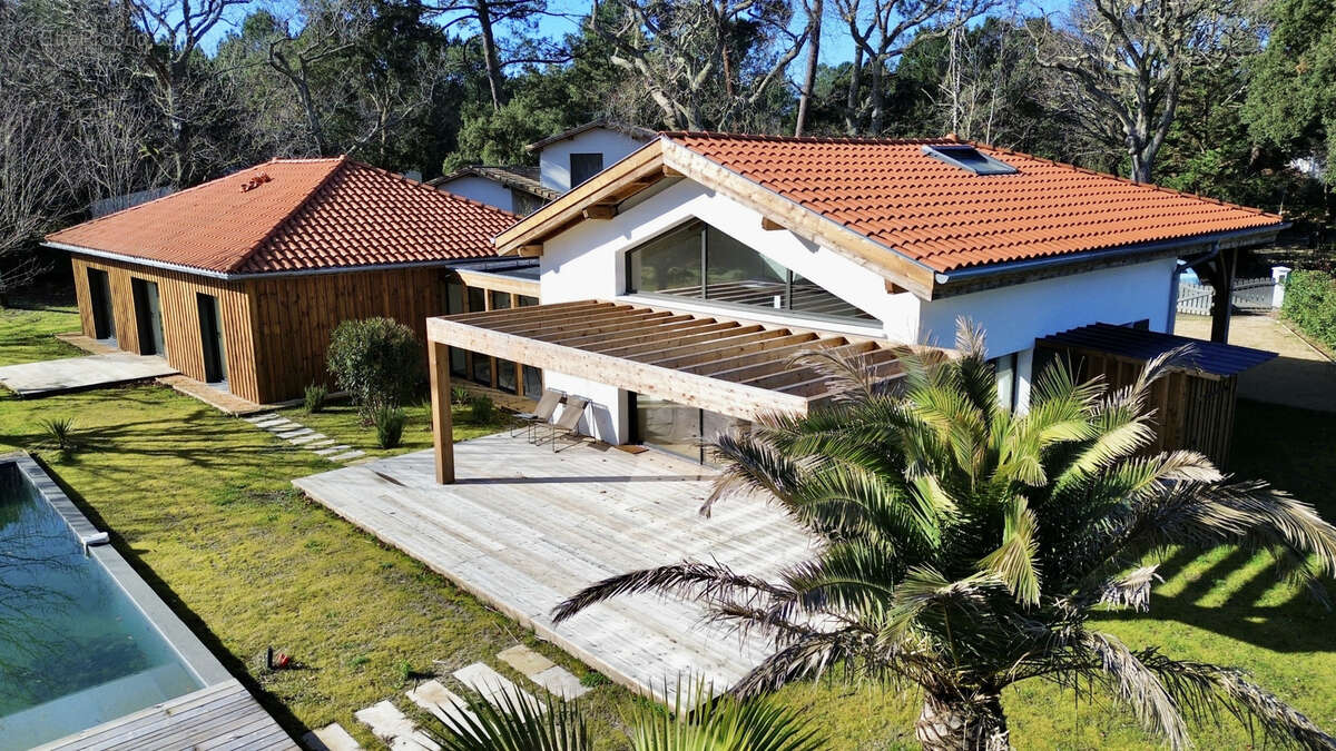 Maison à MOLIETS-ET-MAA