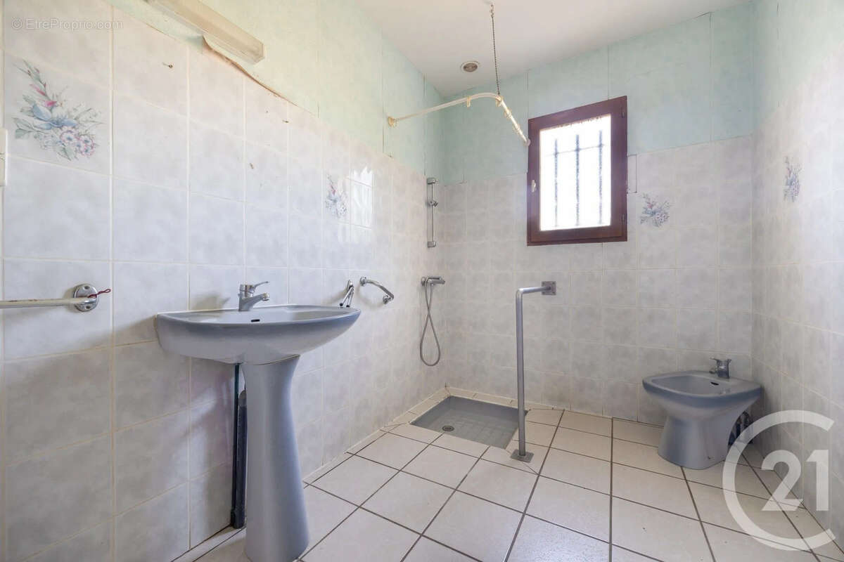 Maison 113 m² à Lisle-Sur-Tarn  - photo 9