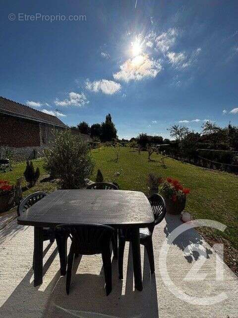 Maison à SAINT-QUENTIN