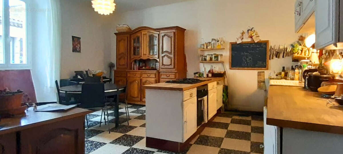 Maison à SAINT-HIPPOLYTE-DU-FORT