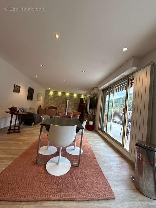 Appartement à MENTON