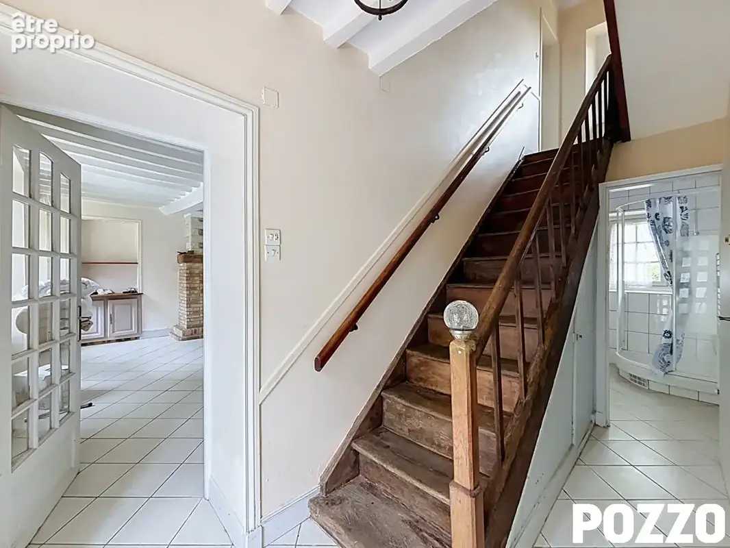 A vendre - maison de ville - 140m² - 3 chb - 900m² de terrains - photo 2