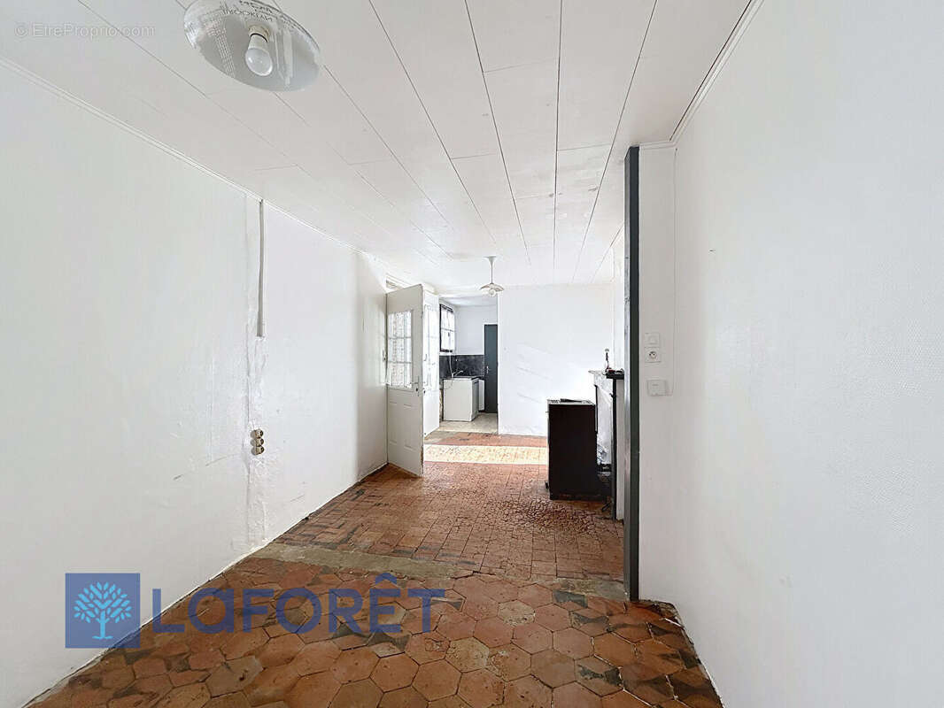 Maison à MONTIGNY-SUR-AVRE