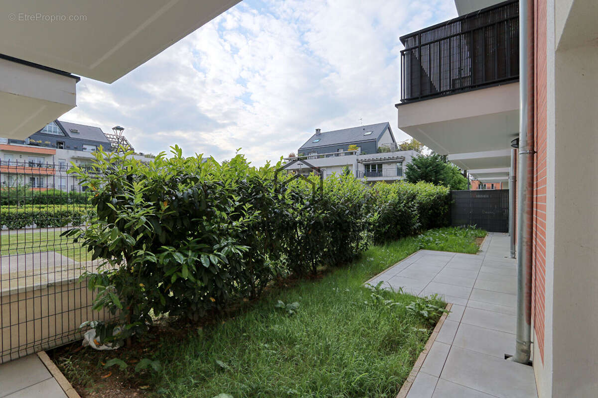 Appartement à EMERAINVILLE