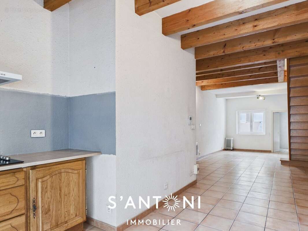 Appartement à VIAS