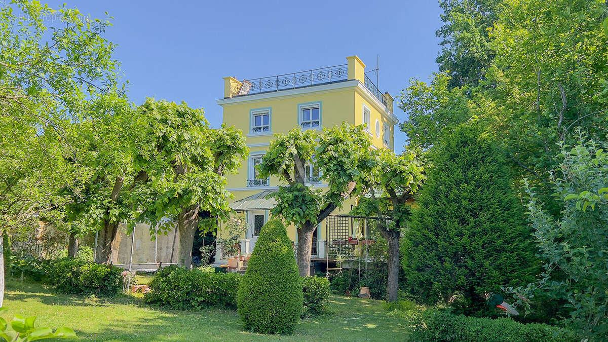 Maison à MONTGERON