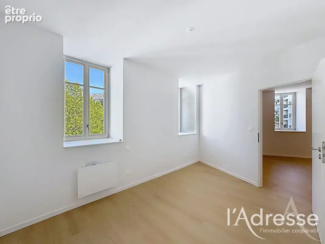 T2 dernier etage - residence 1903 - st therese/vacquinere - photo 5
