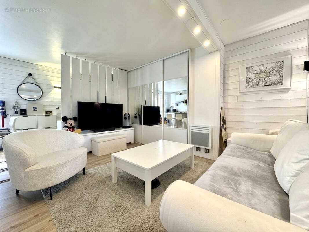 Appartement à MAGNY-LE-HONGRE