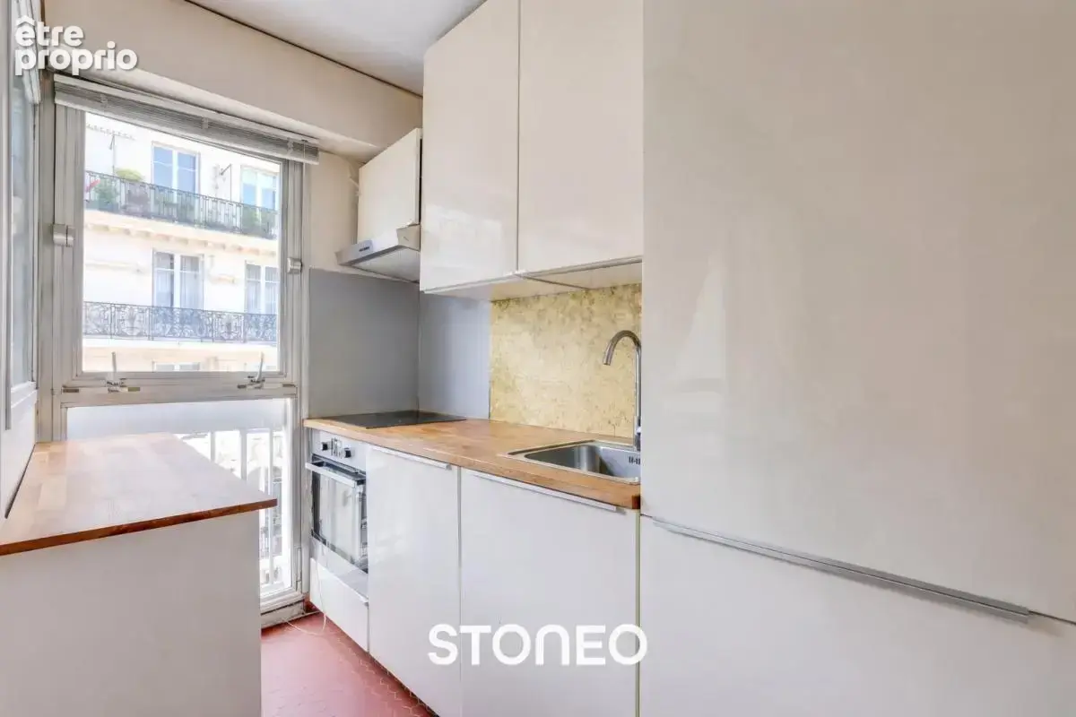 Appartement deux pièces I Balcon I Traversant I Rue de la Pompe - photo 2