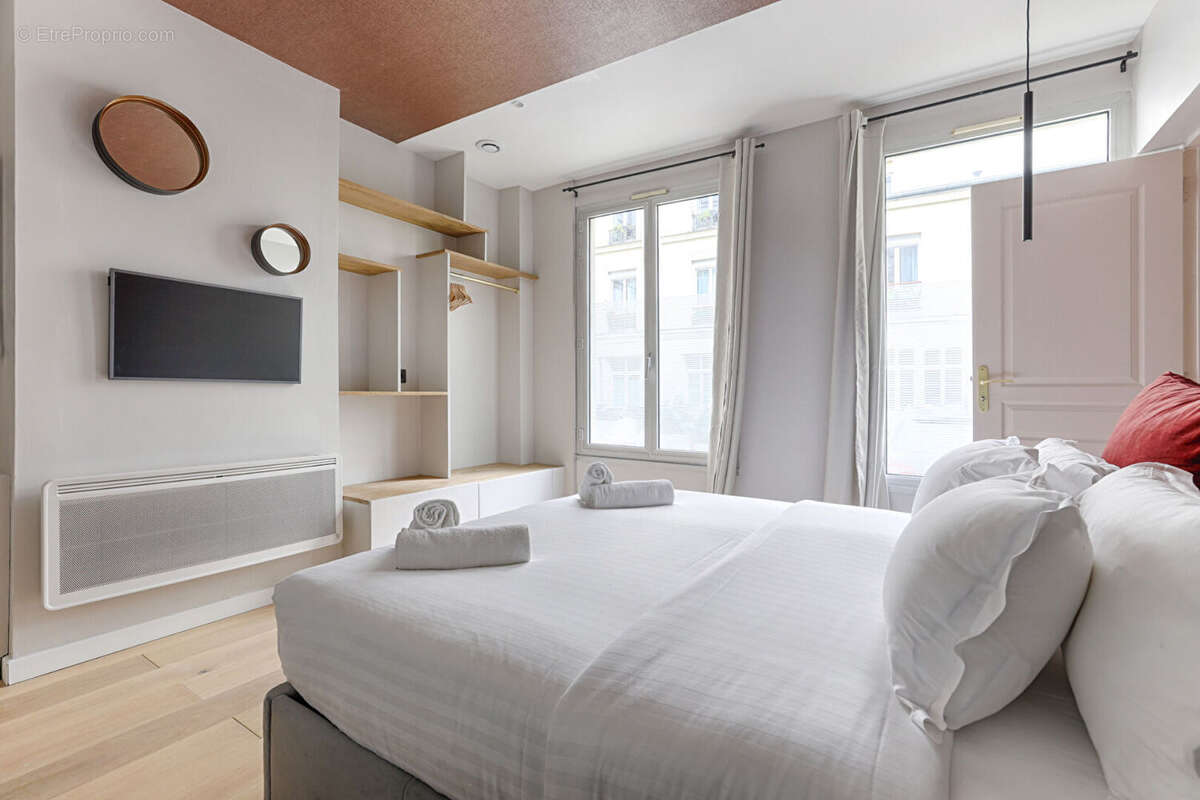Appartement à PARIS-8E