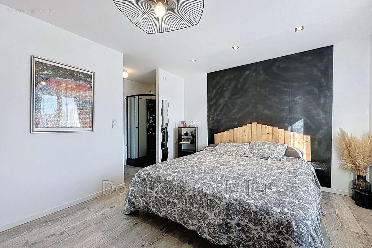 Maison à MORIERES-LES-AVIGNON