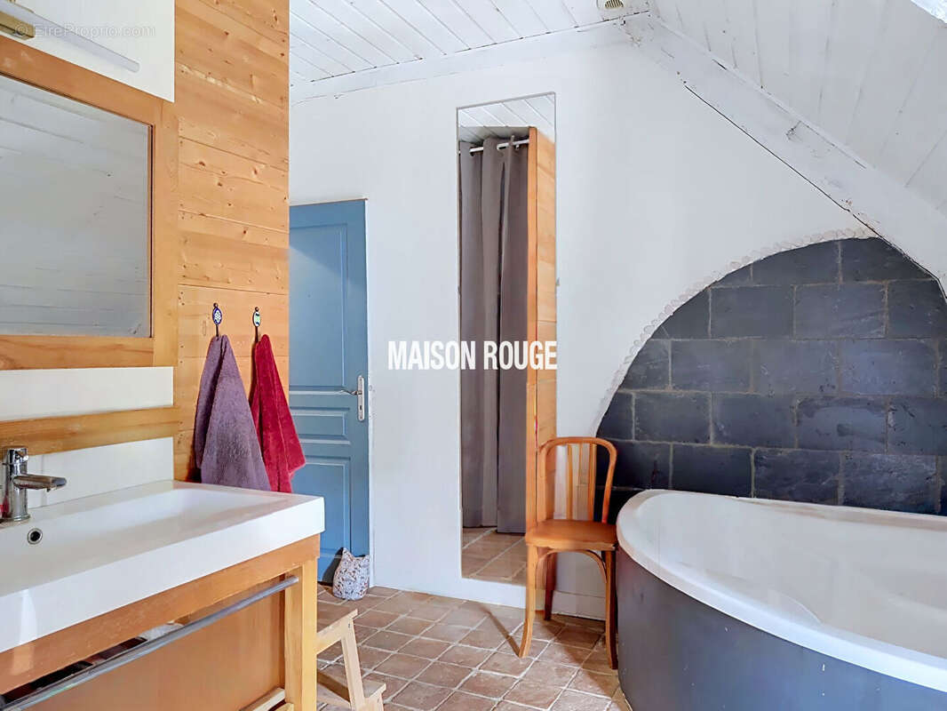 Charme, volumes et rentabilité aux portes de dinan  maison plus gîte - photo 14
