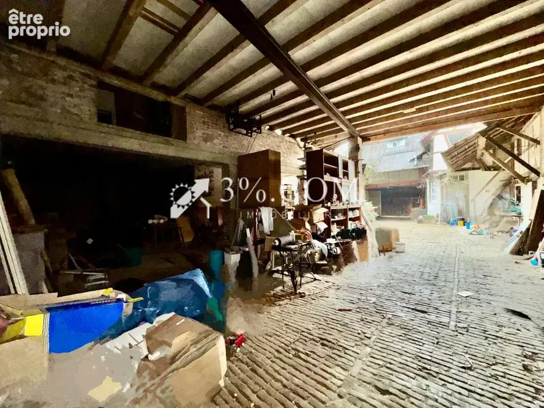 3%COM Corps de ferme avec dépendance à rénover au centre du - photo 15