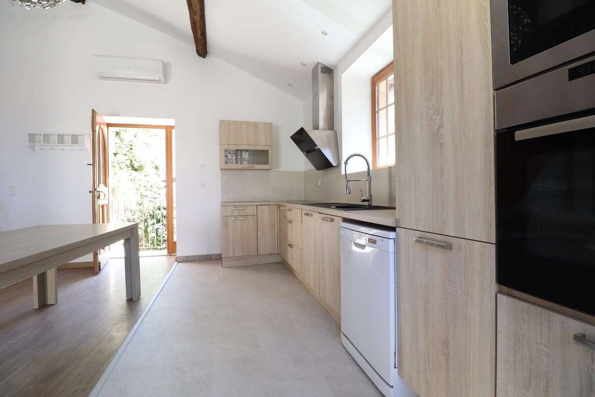 Maison à BEAUCHASTEL